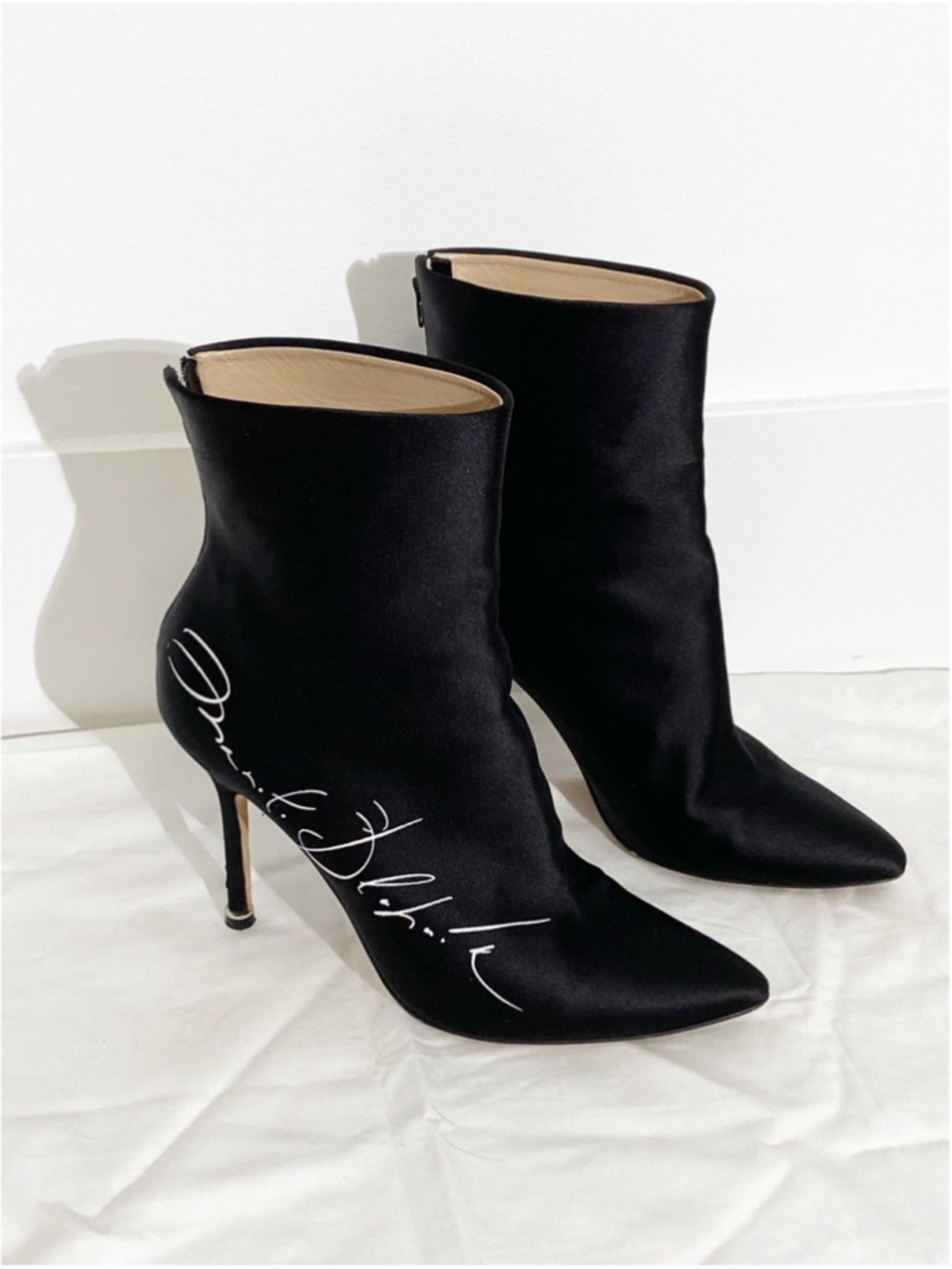 Vetements x Manolo Blahnik ankle boots size 37.5 - Picture 2 of 10